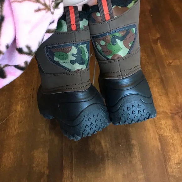 Men’s boot water /heat resistant Sz 9 brand new - Picture 4 of 7